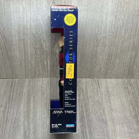 Star Trek Collector Series Capt. Jean-Luc Picard Command Edition-Playmates Toys - Picture 3 of 8